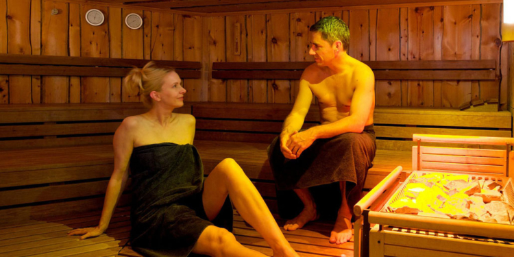 Frequent sauna bathing protects men against dementia