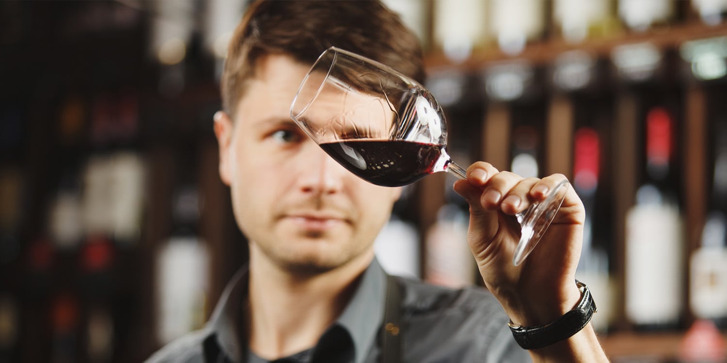 Wine expertise reshapes the brain: Sommeliers show altered neural ...